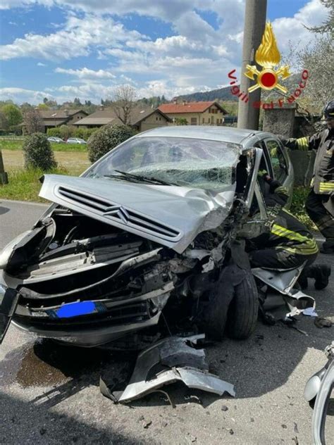 Tragico incidente stradale, perde il controllo dellauto e si rovescia ...